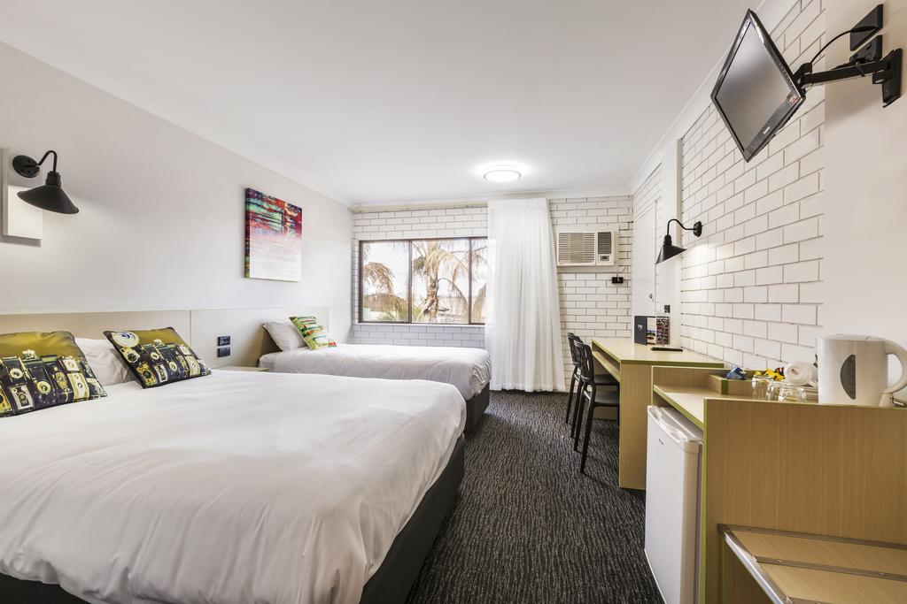 Boomerang Hotel Lavington Exteriér fotografie