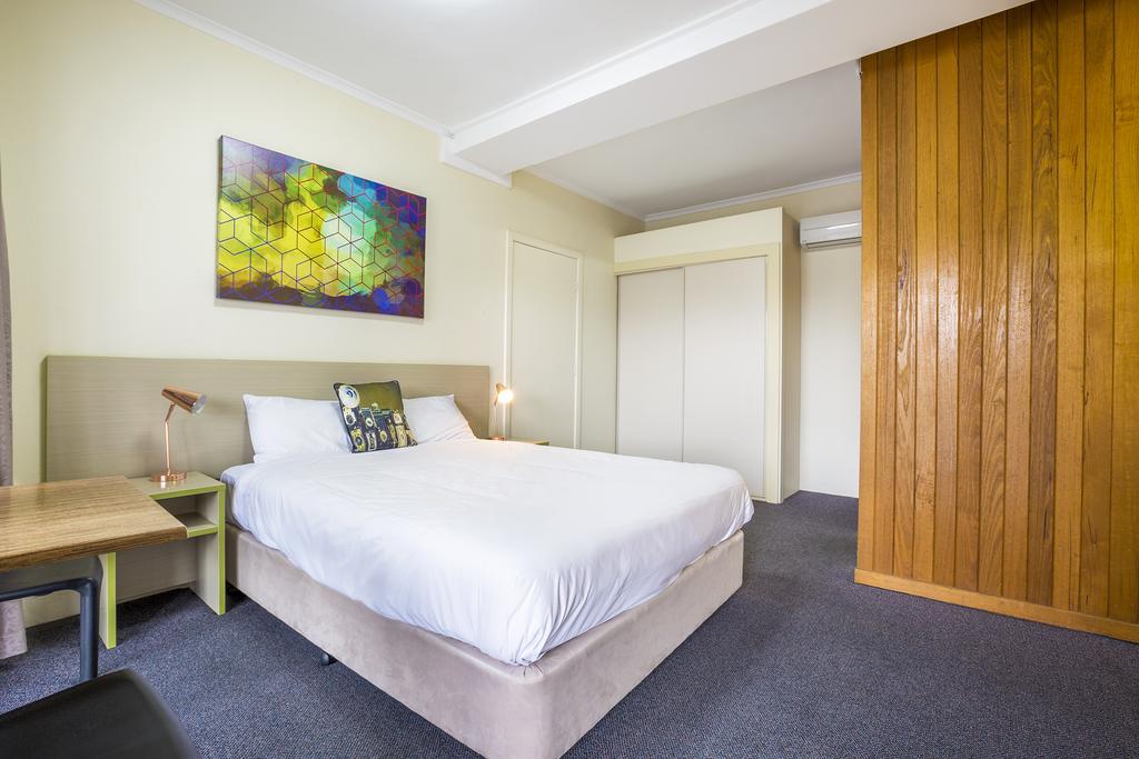 Boomerang Hotel Lavington Exteriér fotografie