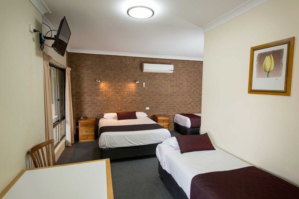 Boomerang Hotel Lavington Exteriér fotografie